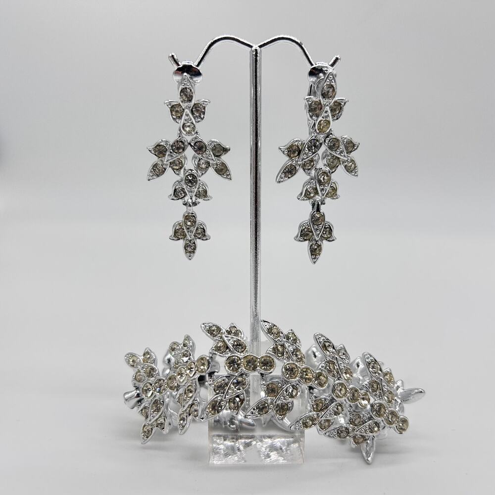 Vintage Rhinestone Bracelet Clip On Earring Set Silver Tone Sarah Cov World Fair